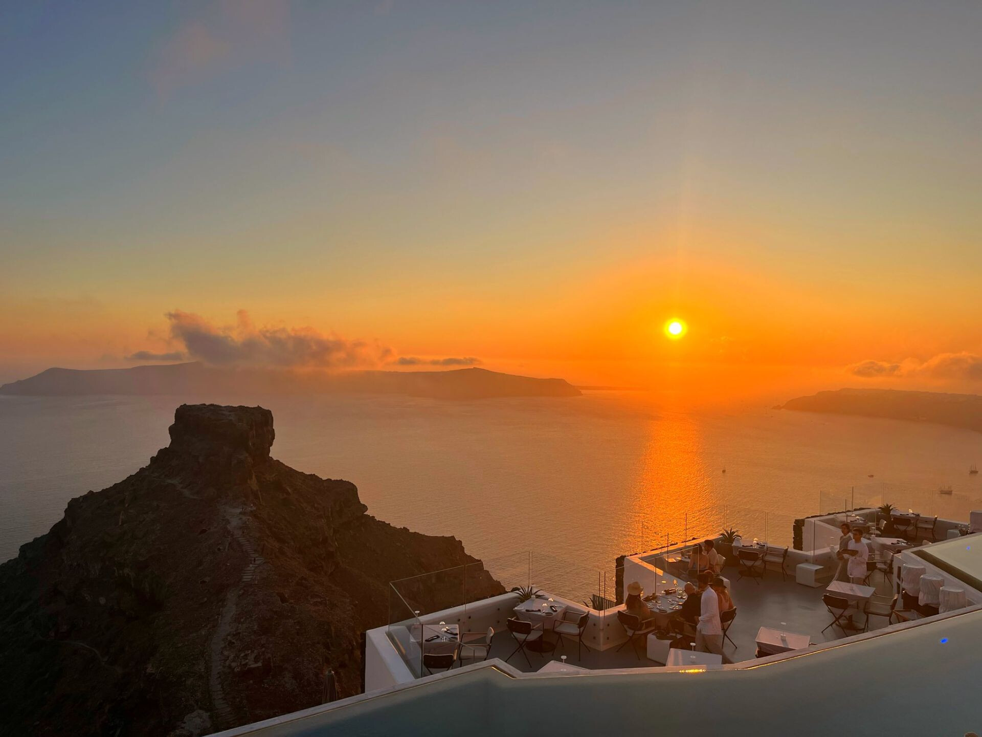 vile lux santorini